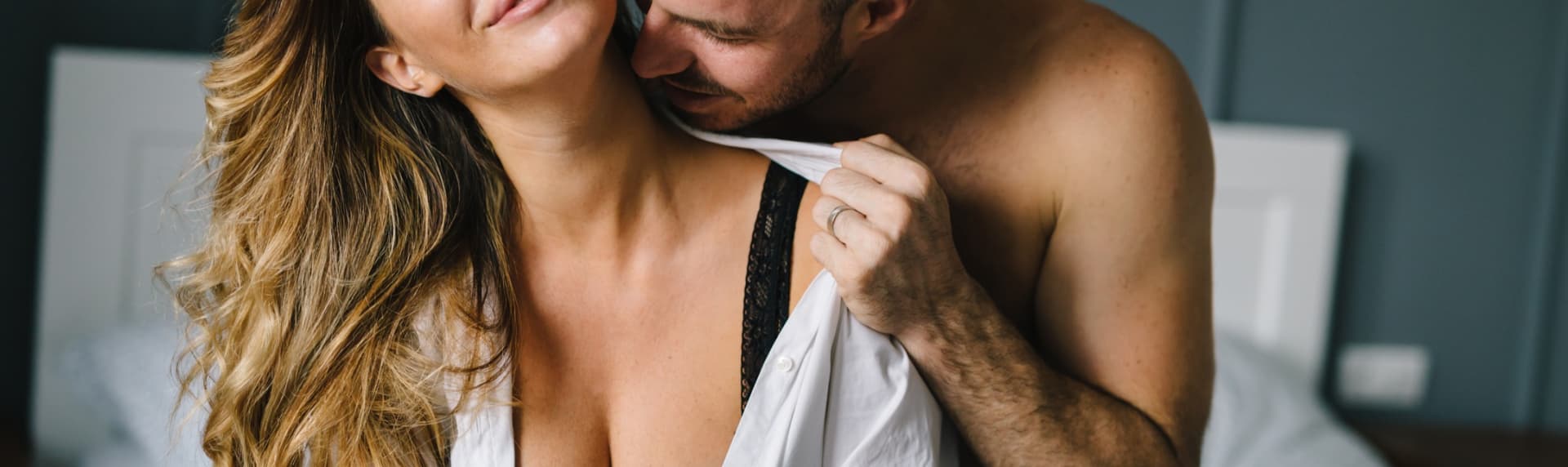 Она ищет его для секса. Украинский сайт сексуальных знакомств